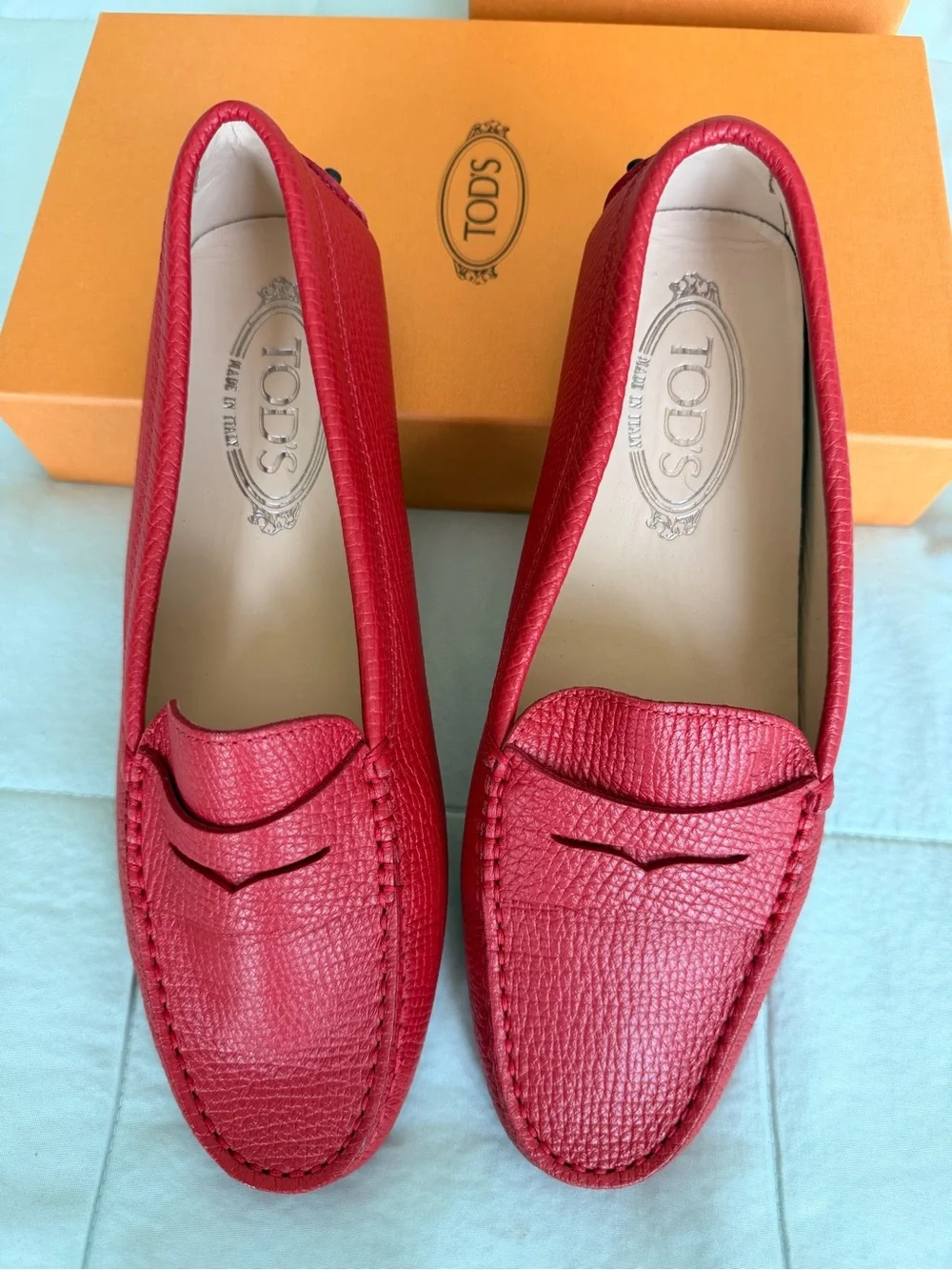 Tod's Gommini Leather  Driving Loafers